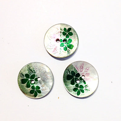 Green-flower-print-shell-button