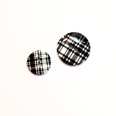 Black-and-White-tartan-patterned-plastic-button