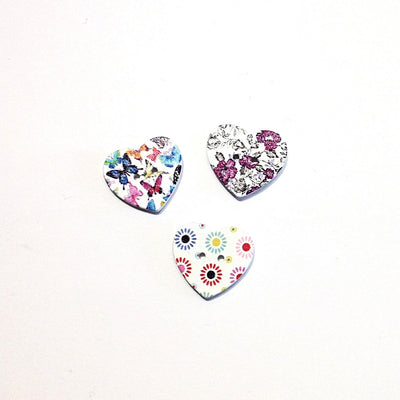 Heart-wooden-patterned-button