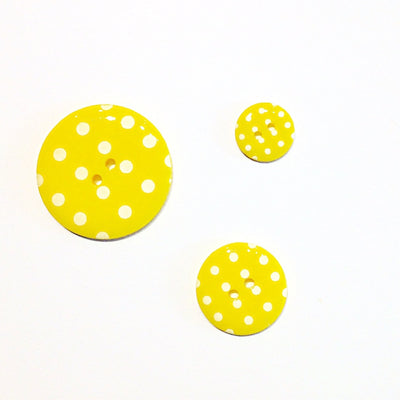 Polka-dot-yellow-button
