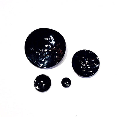 Black-painted-shell-button